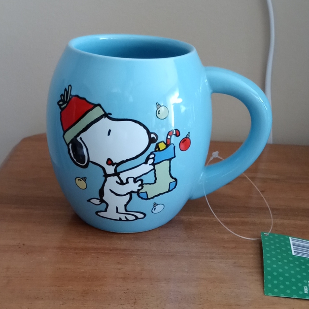 Snoopy Christmas mug